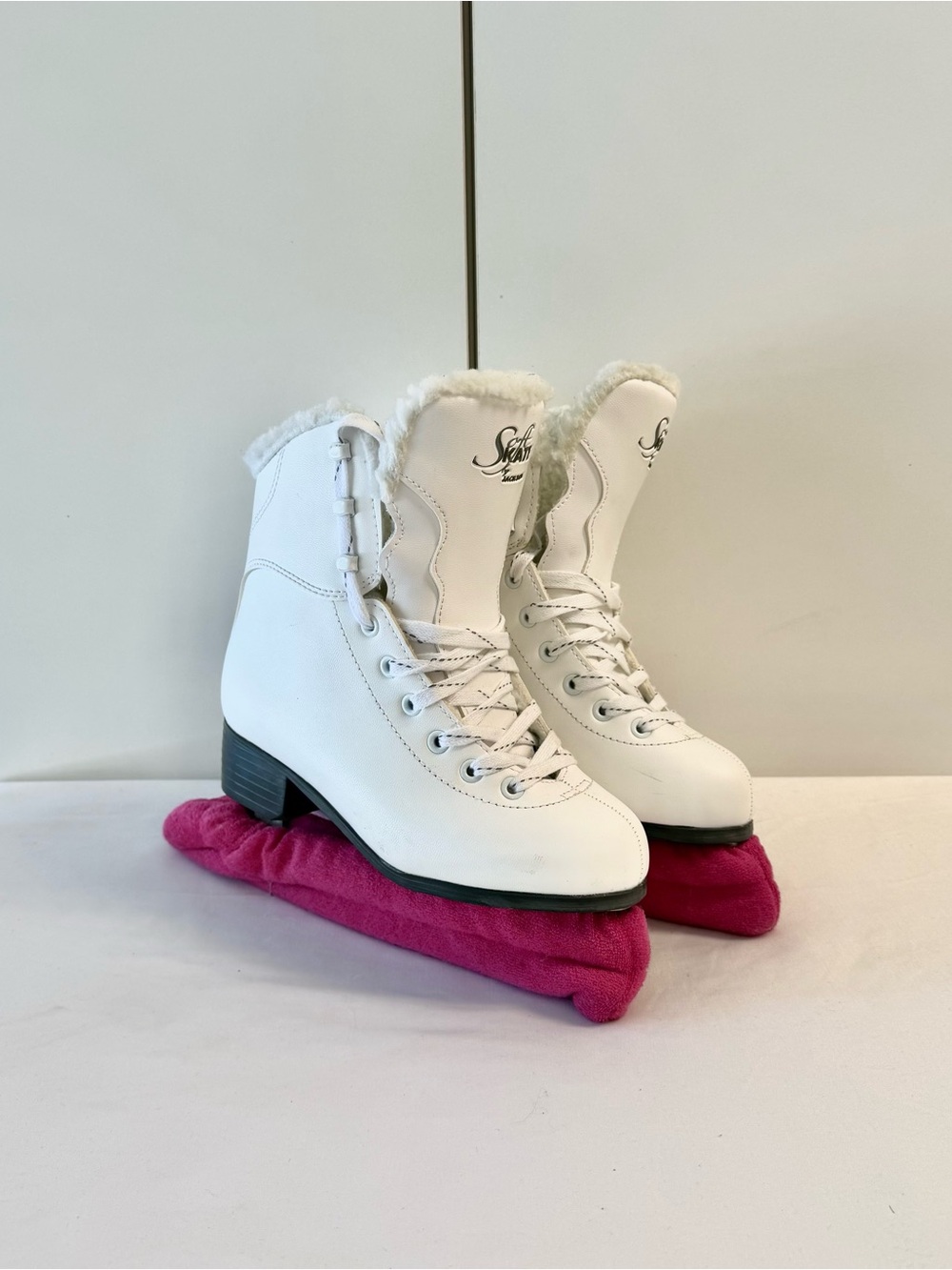Kids White Faux-Fur Trim Ice Skates